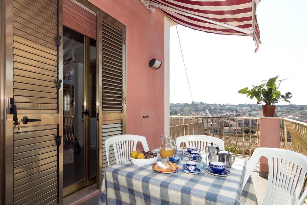 Bed and Breakfast La Rosa Del Deserto à Scicli Extérieur photo