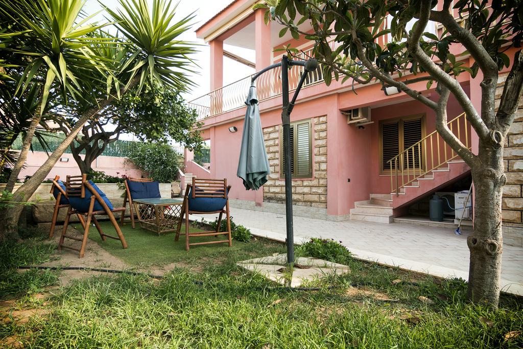 Bed and Breakfast La Rosa Del Deserto à Scicli Extérieur photo